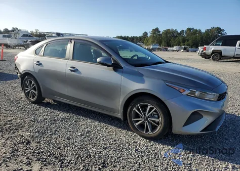 2022 Kia Forte Fe из США, поврежденный, VIN 3KPF24AD4NE472228